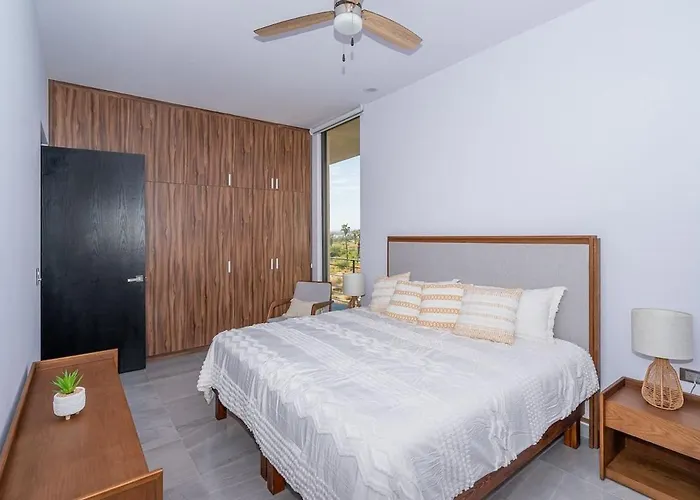Arch View Luxury With Heated Rooftop Pool And Jacuzzi Apartment