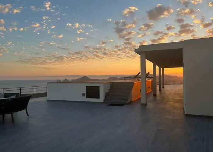 Apartment Arch View Luxury With Heated Rooftop Pool And Jacuzzi