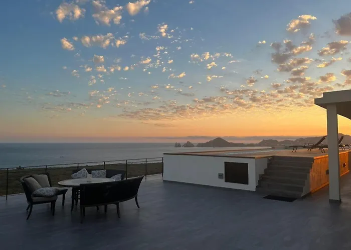 Arch View Luxury With Heated Rooftop Pool And Jacuzzi *